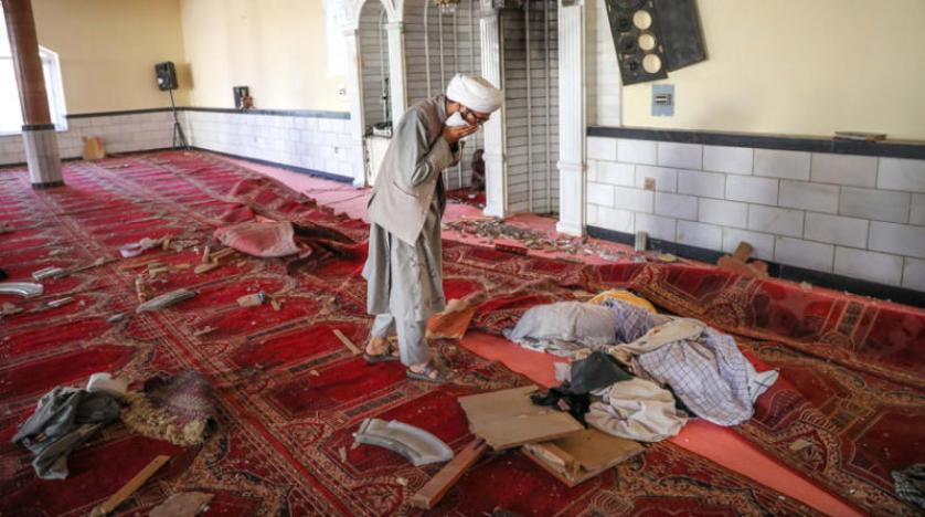 12 قتيلاً في انفجار بمسجد كابل ينتهك وقف إطلاق النار